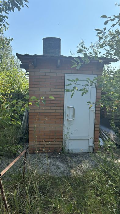 Будинок, 15соток землі, всі комунікаціі