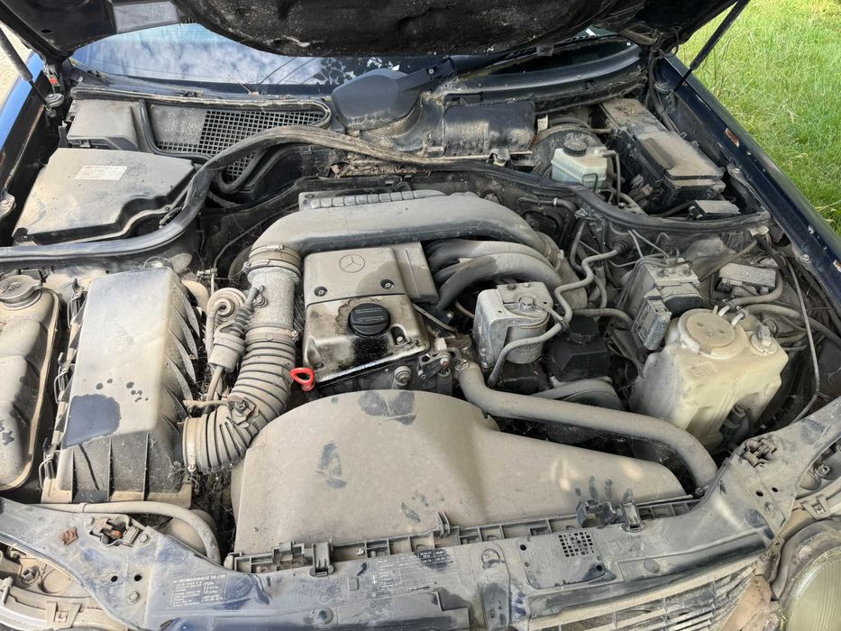 Mercedes-Benz На запчастини