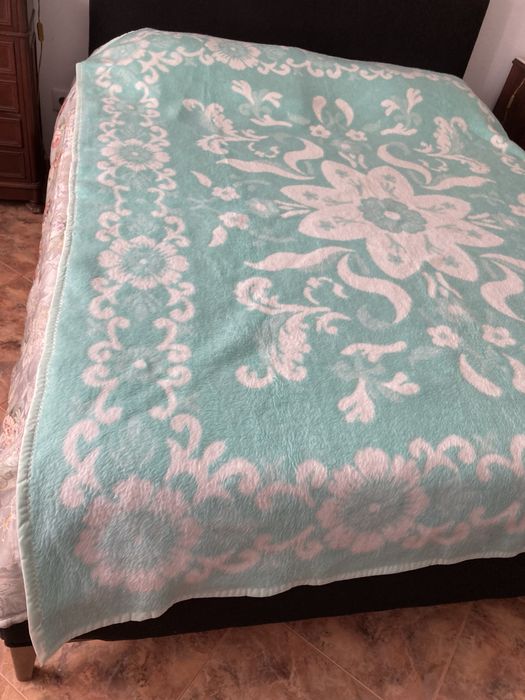 Cobertor quentinho em bom estado