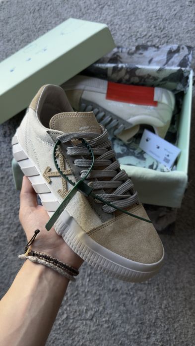 Off-White Low Vulcanized Canvas/Suede Beige Sand  EU39