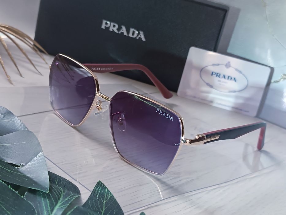 Брендові жіночі окуляри Prada. Нові