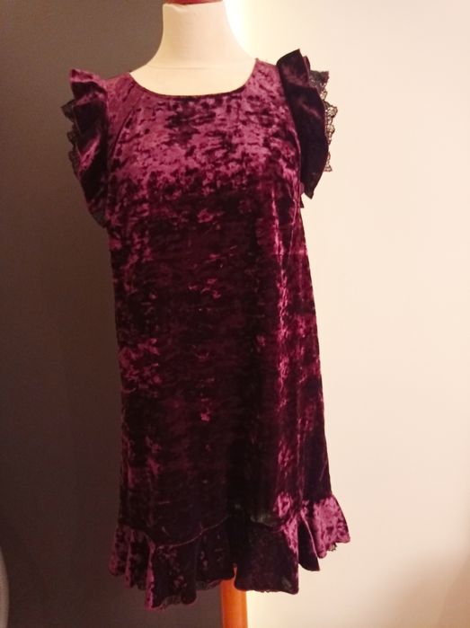 Sukienka Cocomore welurowa z koronką sukienka