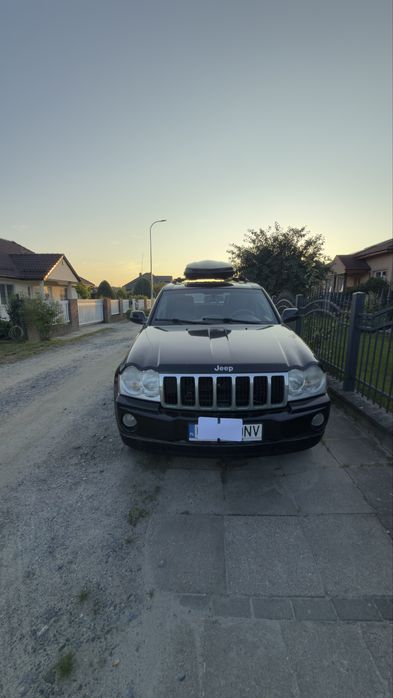 Sprzedam samochód osobowy marki Jeep Grand Cherokee