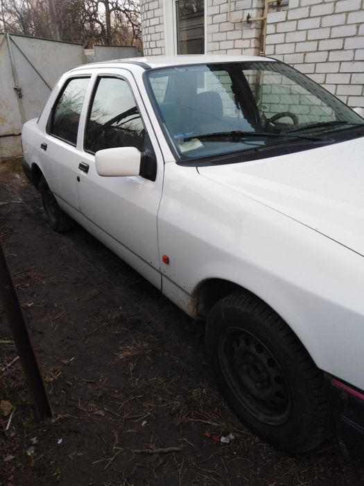 Продам ФОРД СИЕРРА 87 р.в на ходу без акума всі питання по тел.