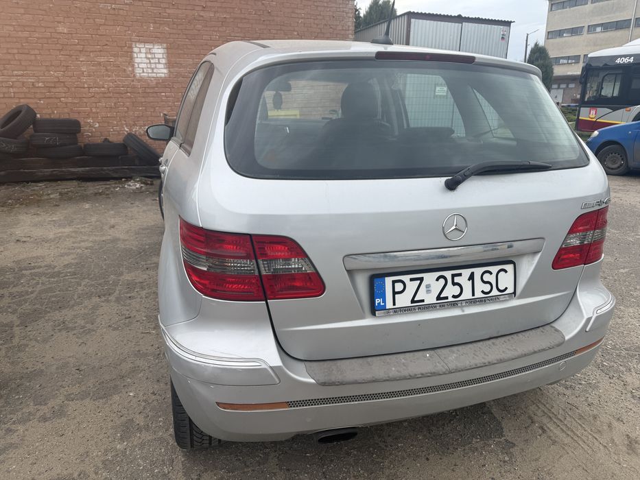 Mercedes B klasa 245