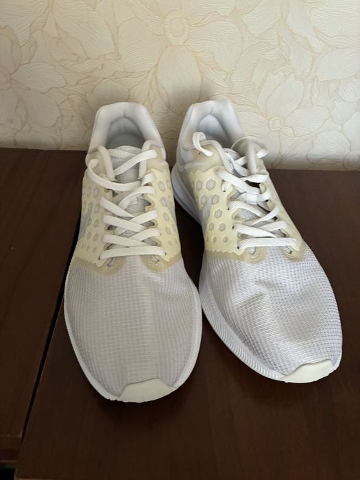 Кросівки Nike 42,5 розмір