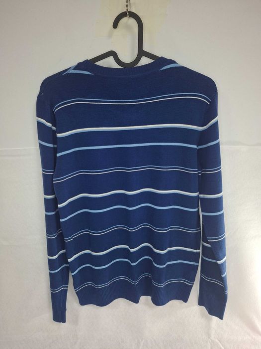 Polo Com Decote Em V