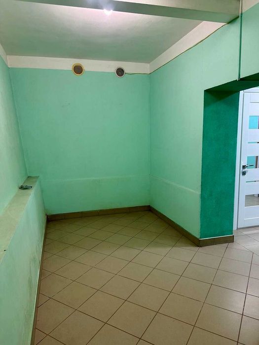 Продаж комерційного приміщення в центрі вул. Сагайдачного