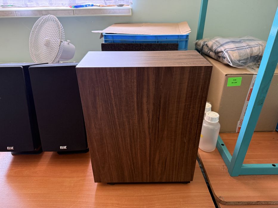 Subwoofer aktywny Jamo S808 Orzech