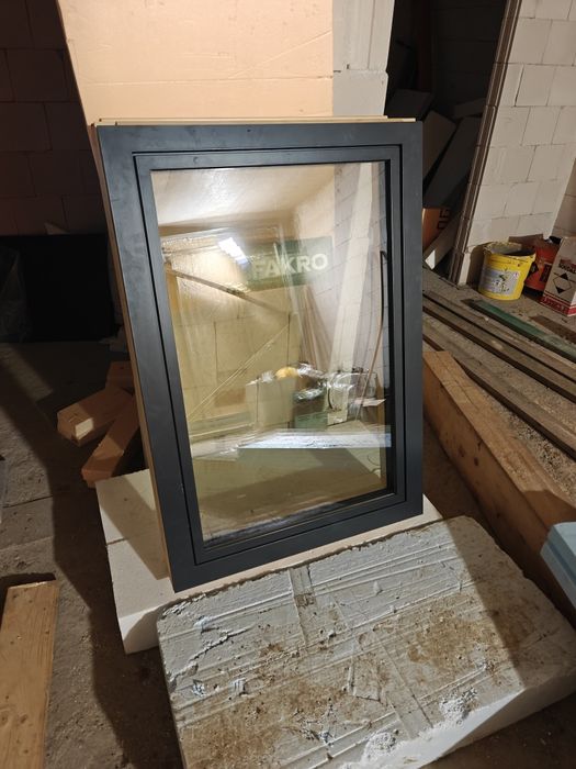 2 okna kolankowe FAKRO 78x115 BXP P50 7016 antracyt