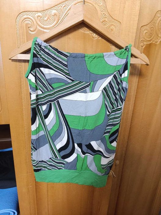 Продам жіночу майку та спідницю