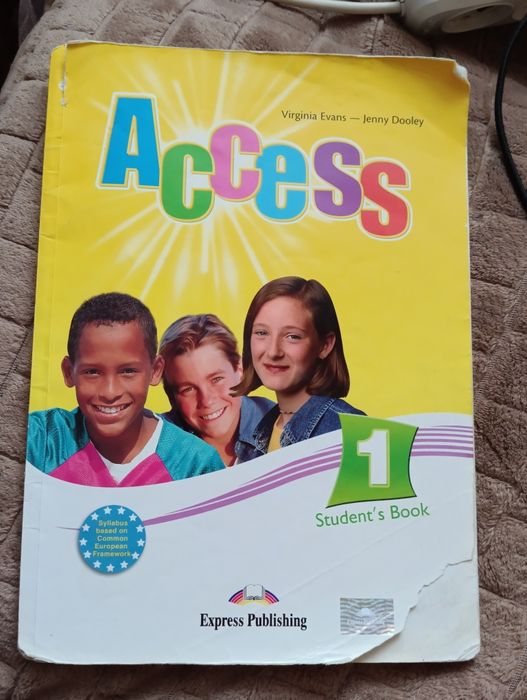книжка з англійської "Access 1"