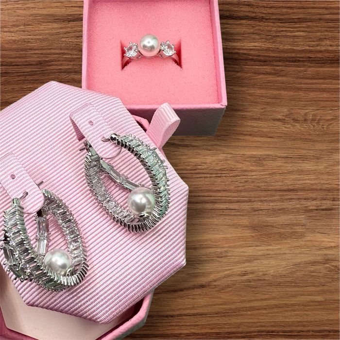 Сережки та каблучка Swarovski