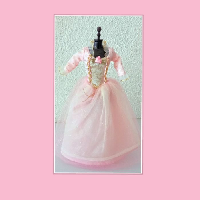 Barbie vestido da Anneliese em princesa plebeia 2004.