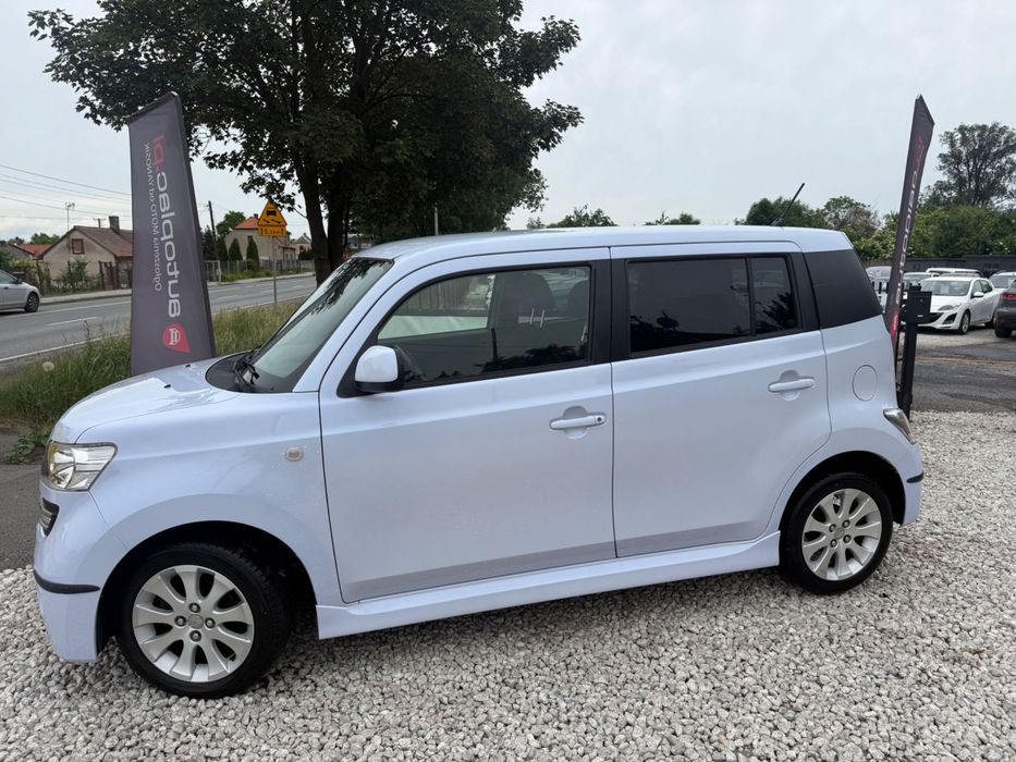 Daihatsu Materia z 2008 Roku 1.5 Benzyna Opony Wielosezonowe