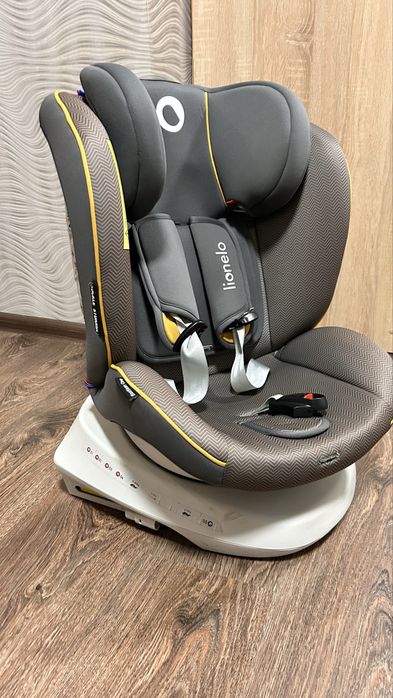 Автокрісло дитяче Lionello