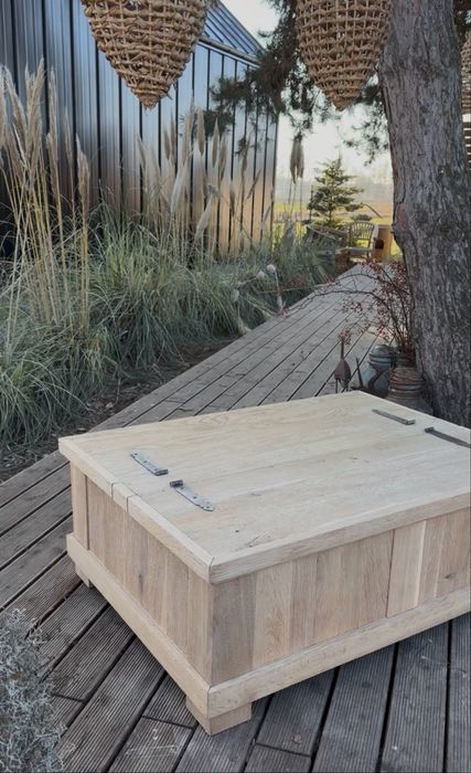 Stolik kawowy / skrzynia , lity dąb