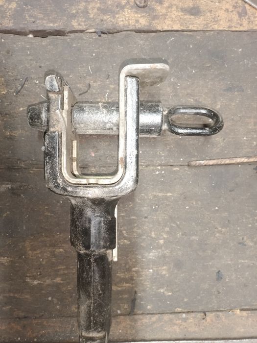 Zaczep hak holowniczy Daf