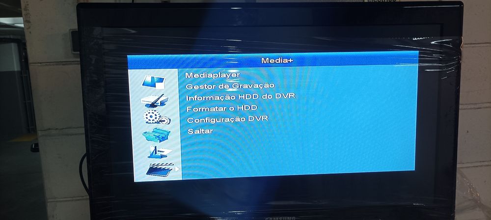 TV Samsung com comando + box tdt
