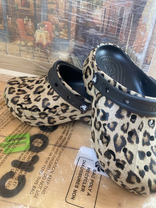Crocs W7,W8 Classic Baya Platform Animal Clog Джибітси з USA