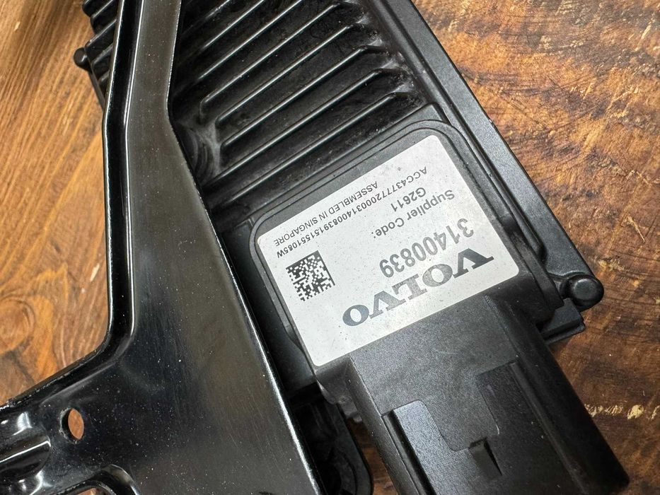 Radar aktywnego tempomatu Volvo V70 III S80 II XC70 II