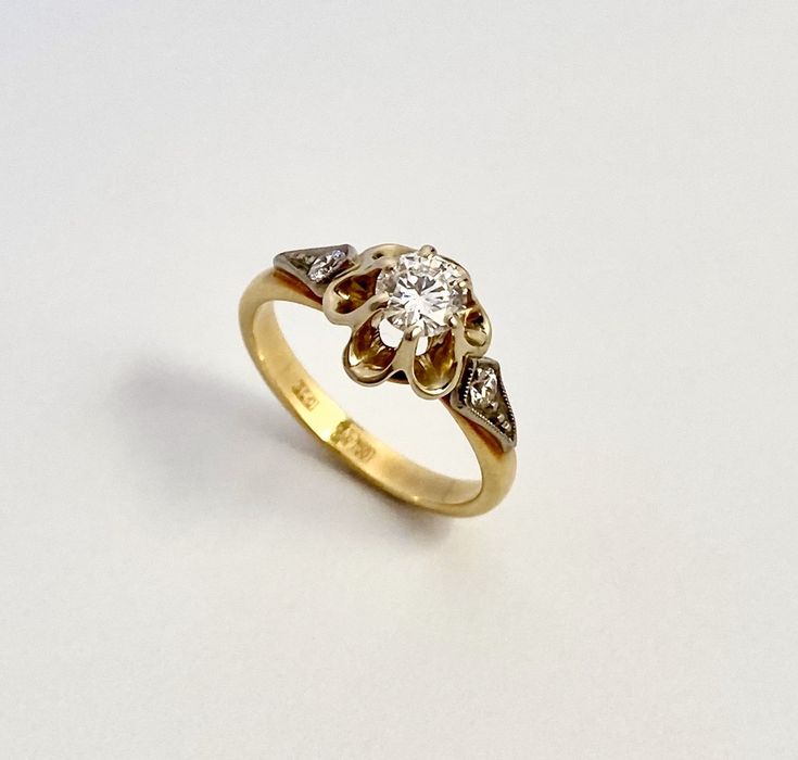 Pierścionek z brylantami 0,57 ct