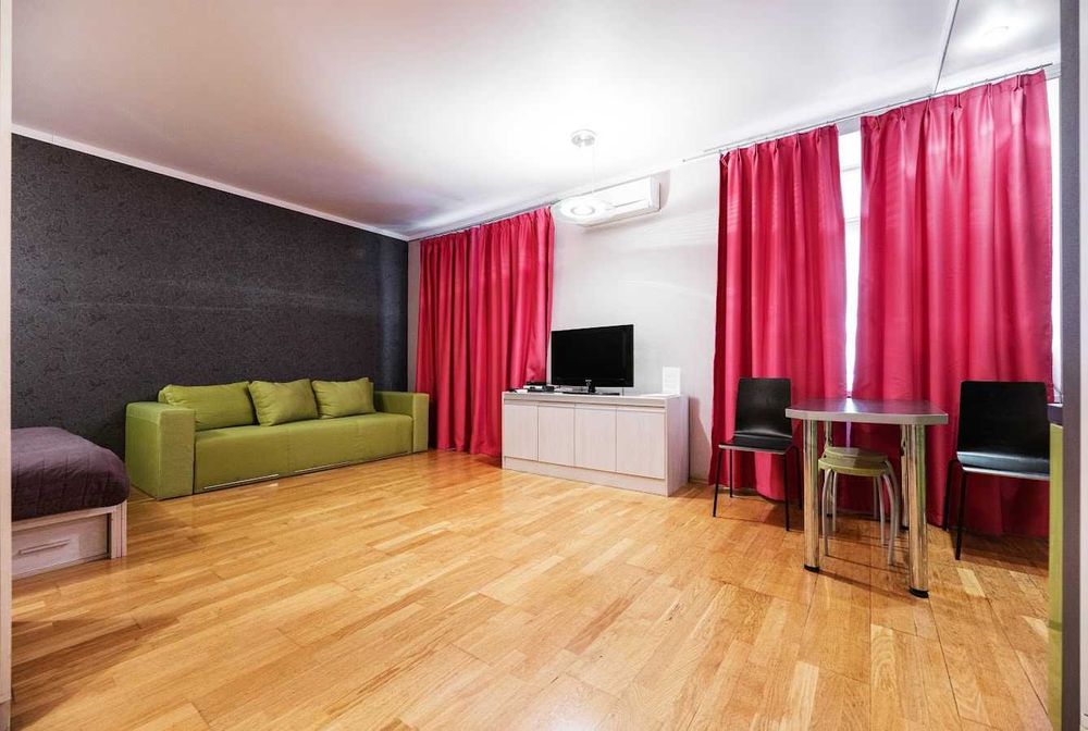 Посуточно Басейная 17 Центр и Есть Варианты Квартир по Киеву