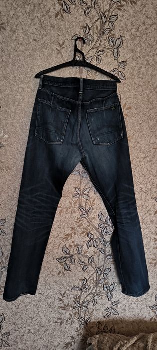 Мужские джинсы Armani Exchange.