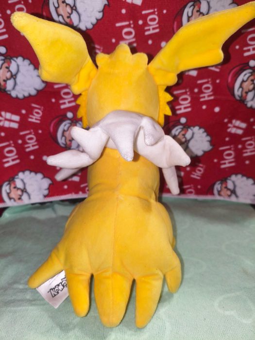 М'яка іграшка Pokemon Jolteon Jazwares 21 см жовтий плюшевий