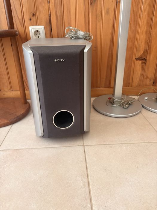 Home Cinema Sony DAV-DZ810W 5.1 – 1000W – Colunas Traseiras Wireless