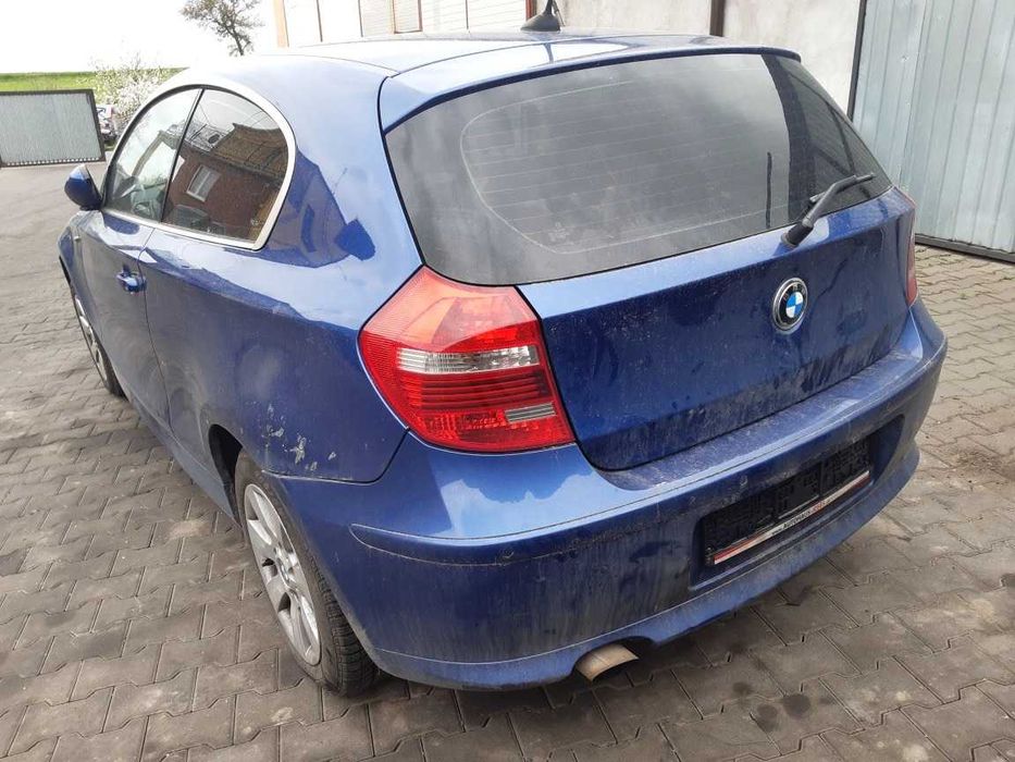 BMW E81/ e87 Lampy tylne zderzak błotnik  klapa drzwi Kod A51