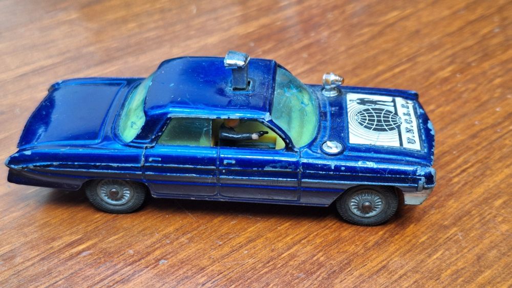 Corgi toys oldsmobile super 88