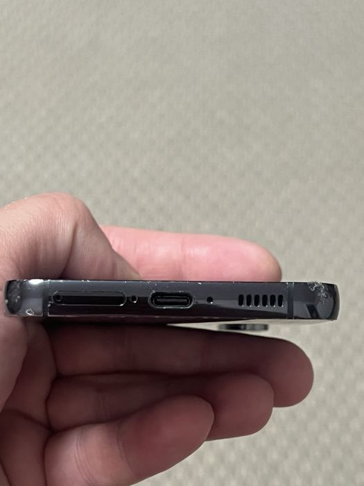 Телефон Samsung S23 8/256gb