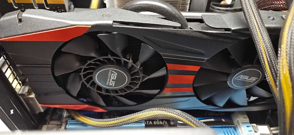 Używany komputer Asus P8p67 Intel Core i7 GeForce GTX 970