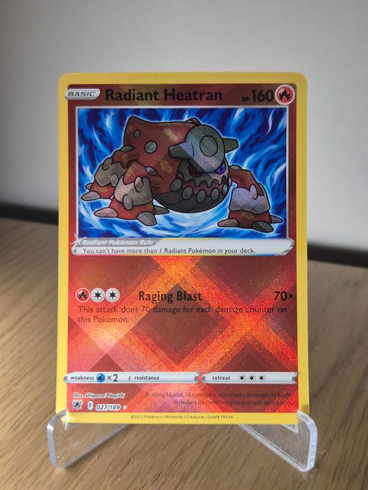 Karta Pokemon TCG: Radiant Heatran (ASR 027)