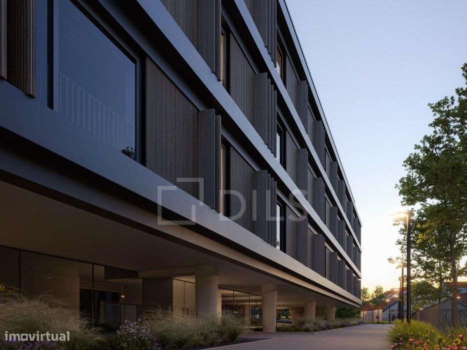 Apartamento T3 com varanda e 2 lugares de estacionamento no centro ...