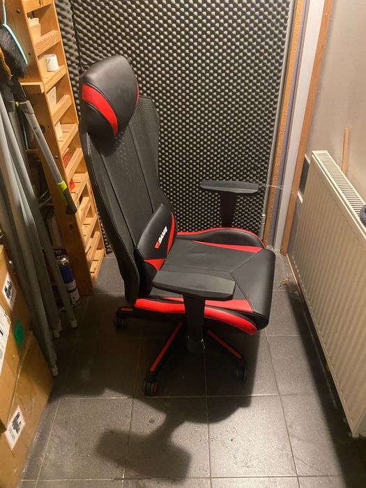 Fotel gamingowy jak nowy