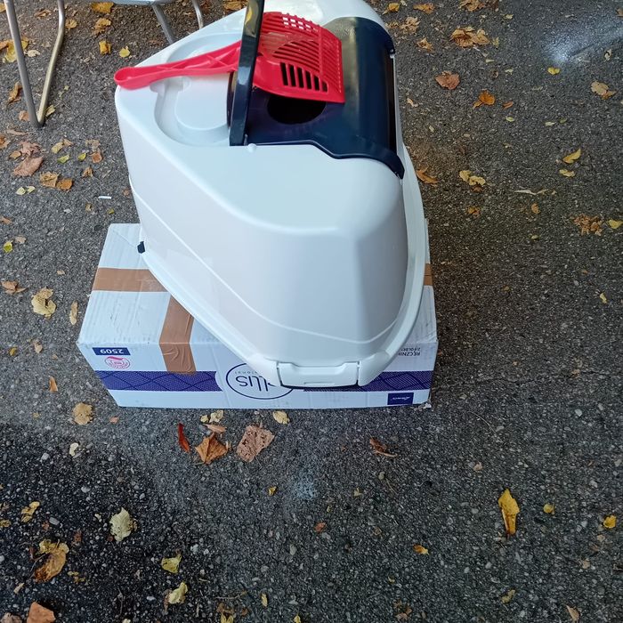 Sprzedam kuwetę dla kota używaną