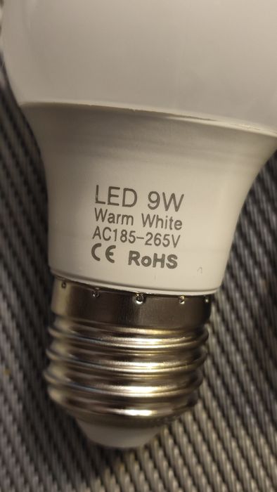 2 lampadas led E27 9w