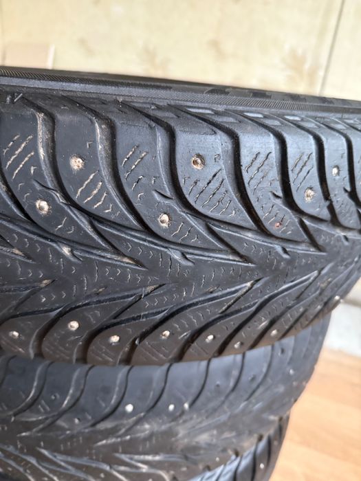 Зимова резина 185 70 r14 yokohama: 500 грн. - Автошины Тростянец