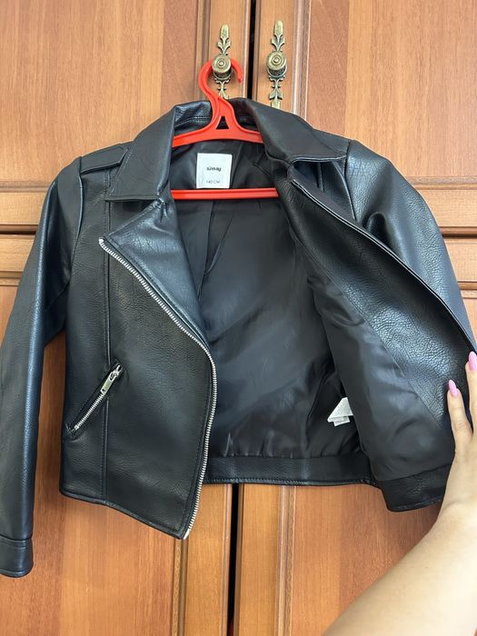 Шкірянка на дівчинку 140 розмір