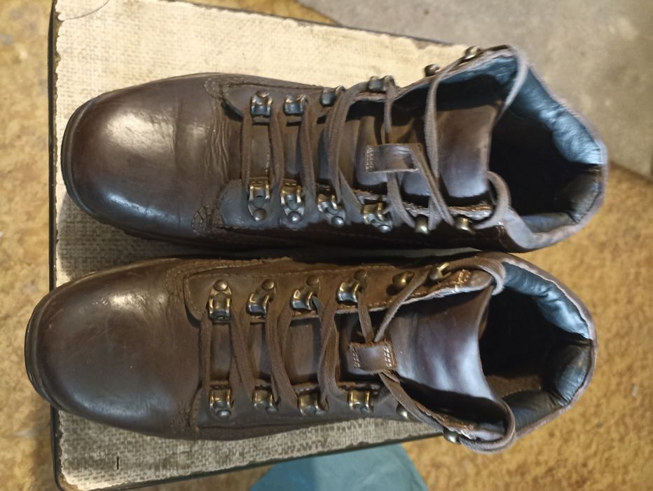 Sprzedam buty męskie skórzane 44