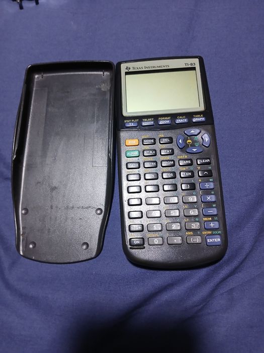 Calculadora Texas TI-83