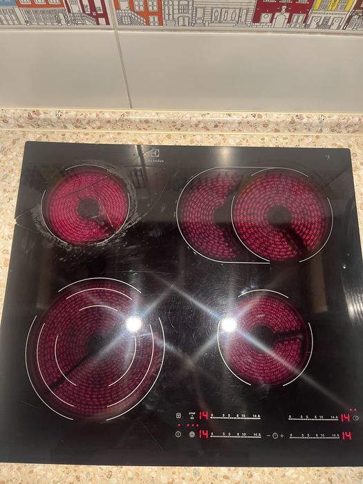 Варочна варильна панель поверхня electrolux