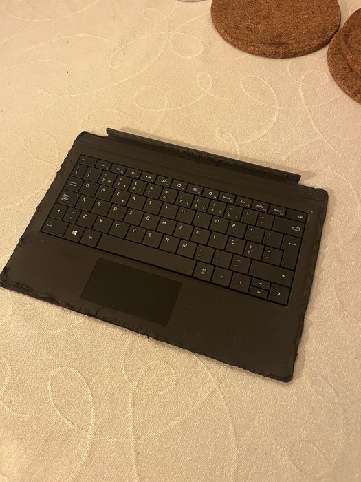 Teclado Surface Pro 3 a funcionar445943566294077440