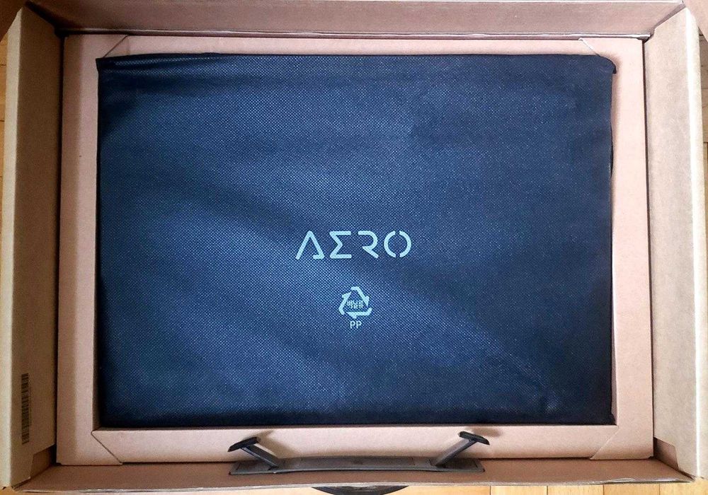 Ігровий ноутбук Gigabyte AERO 15 /i7-7700HQ /NVIDIA GeForce GTX 1060