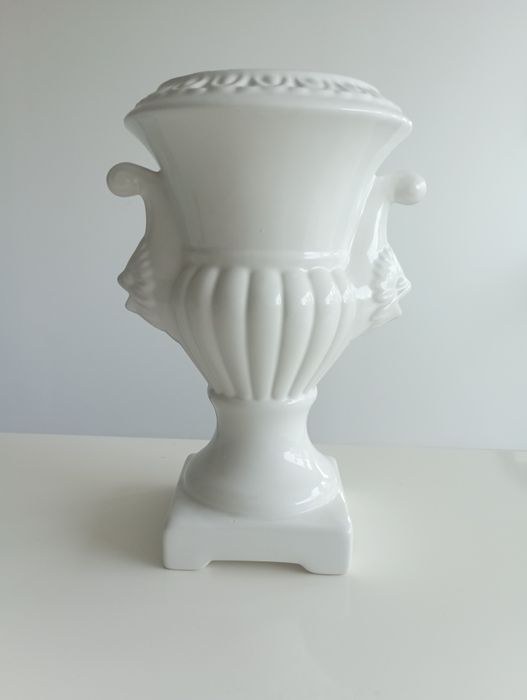 29 New White Ceramic Vases431550140148633601