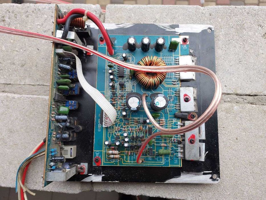 Продам усилитель