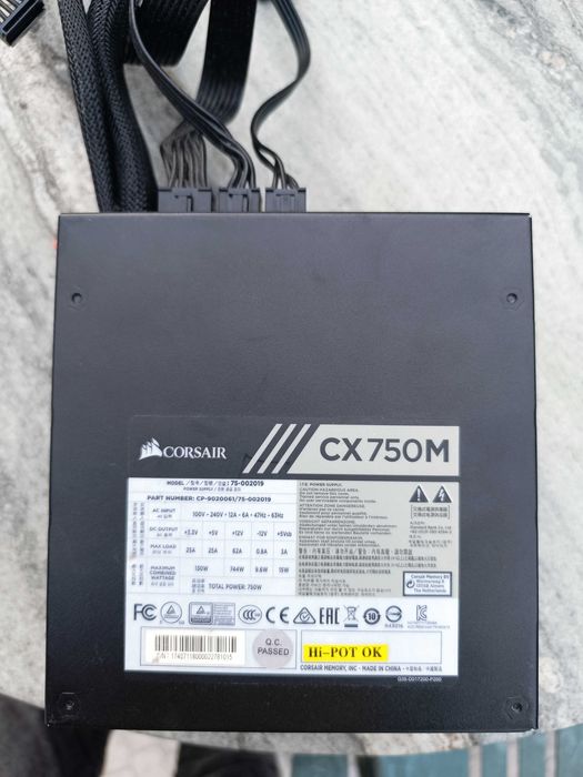 Fonte Corsair cx750M