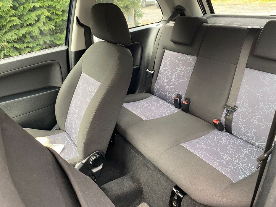 Ford Fiesta 1,3 Benzyna  MAŁY PRZEBIEG !!!